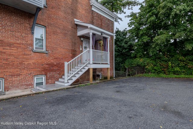 28 S Clover Street 4, Poughkeepsie, NY 12601