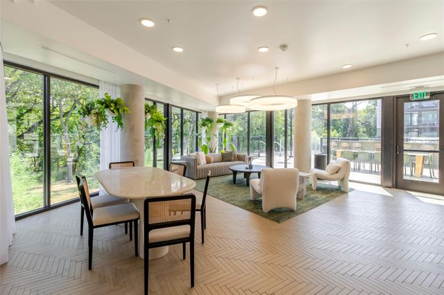 2209 S 1st ST 220, Austin, TX 78704