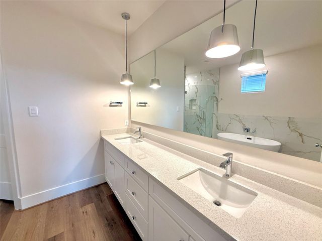 5624 Bertellis Lane, Houston, TX 77091