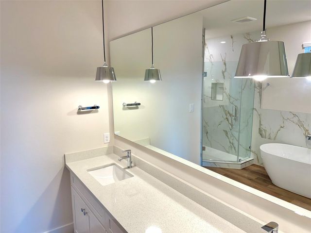 5624 Bertellis Lane, Houston, TX 77091