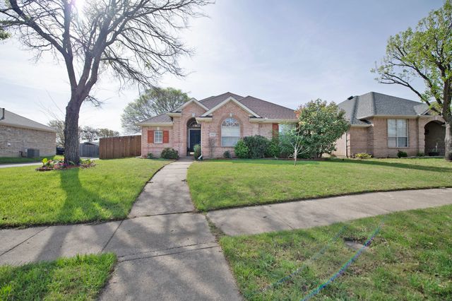 2005 Reddenson Drive, Carrollton, TX 75010