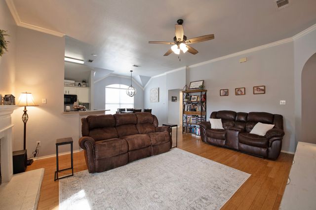 2005 Reddenson Drive, Carrollton, TX 75010