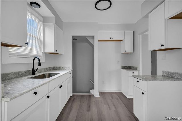 16111 Gilchrist Street, Detroit, MI 48235