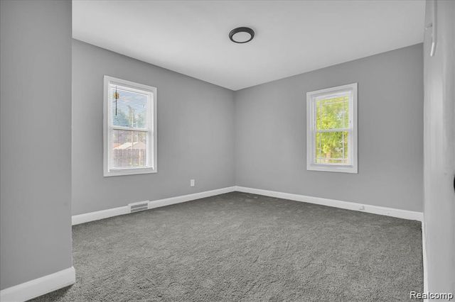 16111 Gilchrist Street, Detroit, MI 48235