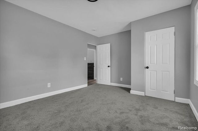 16111 Gilchrist Street, Detroit, MI 48235