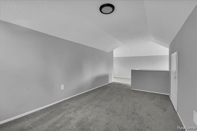 16111 Gilchrist Street, Detroit, MI 48235