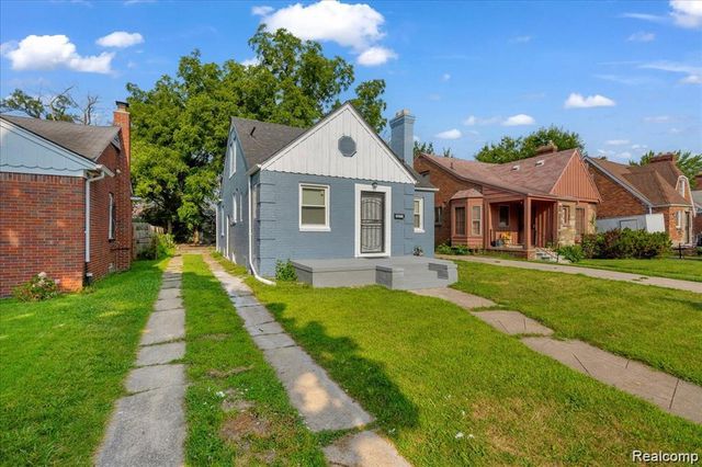 16111 Gilchrist Street, Detroit, MI 48235