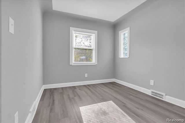 16111 Gilchrist Street, Detroit, MI 48235