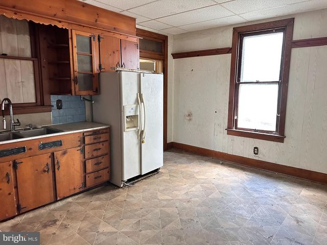 313 PARK AVE, Lebanon, PA 17042