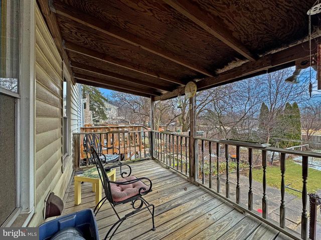 10 MILL LN, Linfield, PA 19468