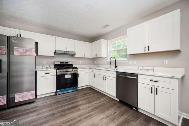 3230 Deer Valley Drive NW, Acworth, GA 30101