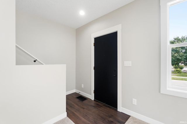 455 W Maple Grove Avenue, Fort Wayne, IN 46807