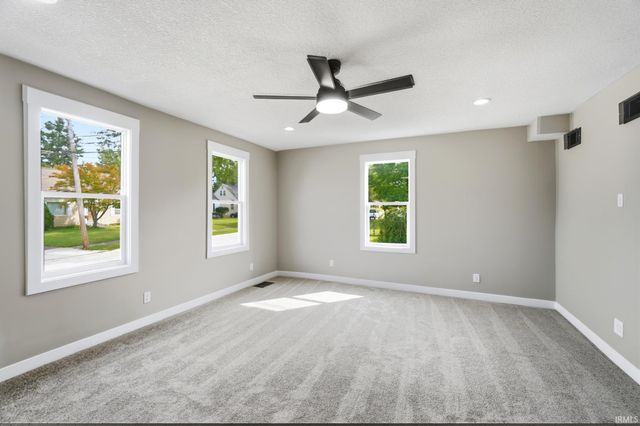 455 W Maple Grove Avenue, Fort Wayne, IN 46807