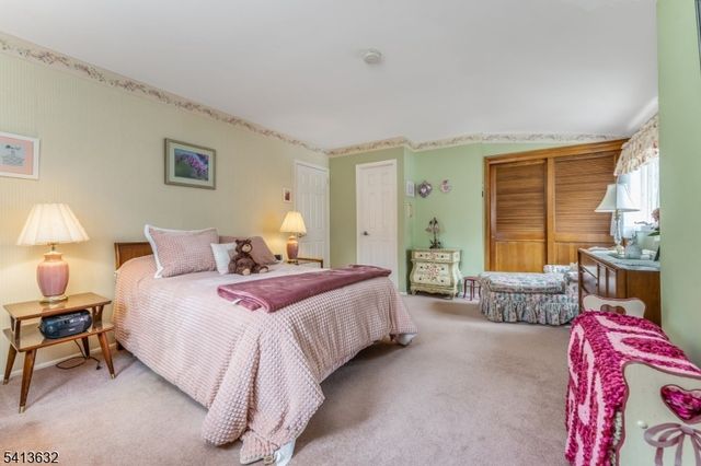 14 Ramsey Rd, Clinton Twp., NJ 08833