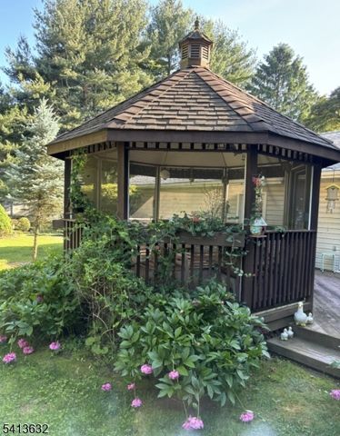 14 Ramsey Rd, Clinton Twp., NJ 08833