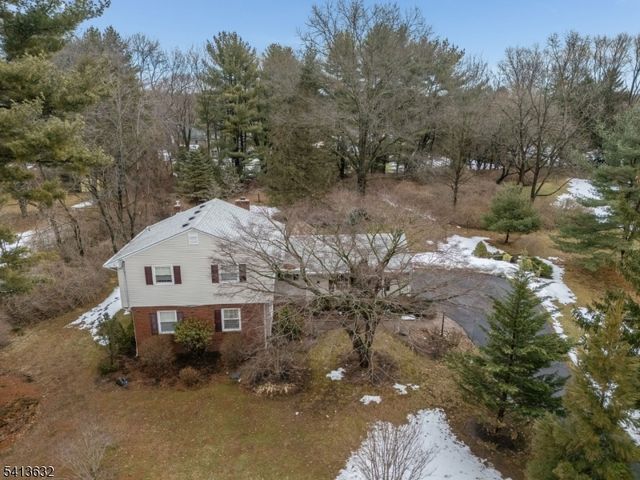 14 Ramsey Rd, Clinton Twp., NJ 08833