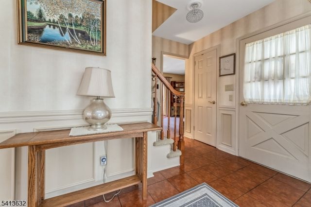 14 Ramsey Rd, Clinton Twp., NJ 08833