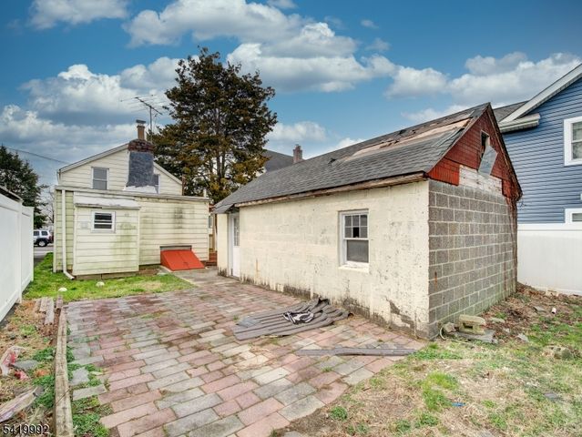 196 Lafayette St, Rahway City, NJ 07065