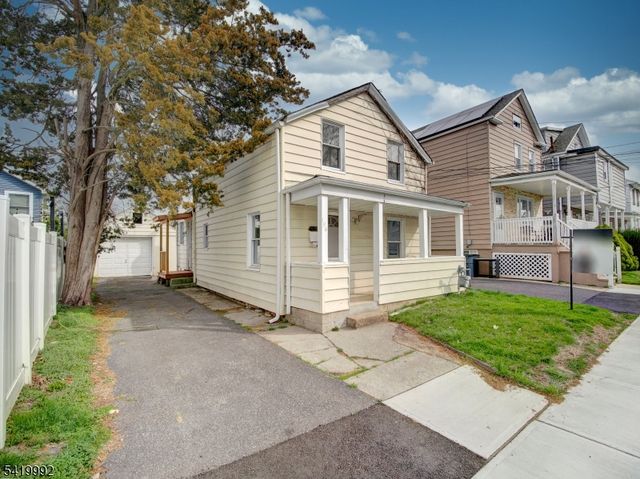 196 Lafayette St, Rahway City, NJ 07065