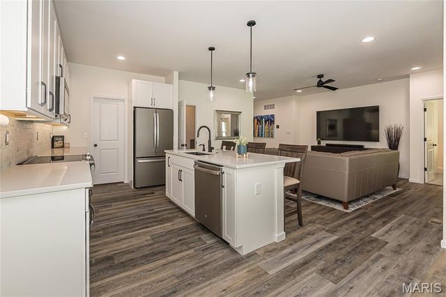 922 Boulder Crest Court, Eureka, MO 63025