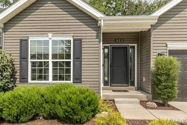 922 Boulder Crest Court, Eureka, MO 63025