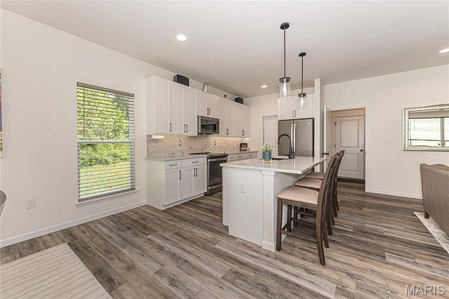 922 Boulder Crest Court, Eureka, MO 63025
