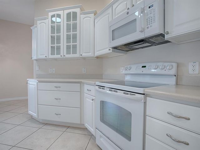 2410 LITTLE MOUNTAIN LOOP, The Villages, FL 32162