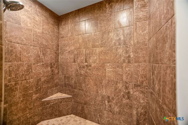 265 Coastal Oaks Loop, Port O'connor, TX 77982