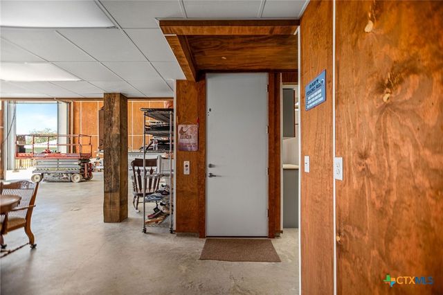 265 Coastal Oaks Loop, Port O'connor, TX 77982