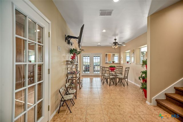 265 Coastal Oaks Loop, Port O'connor, TX 77982