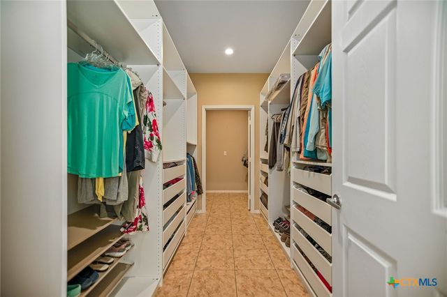 265 Coastal Oaks Loop, Port O'connor, TX 77982