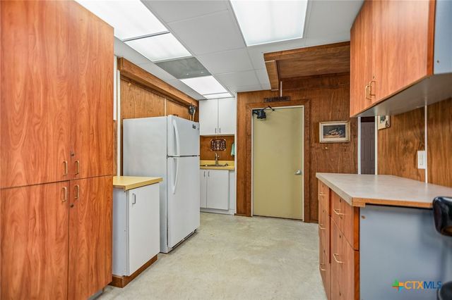 265 Coastal Oaks Loop, Port O'connor, TX 77982