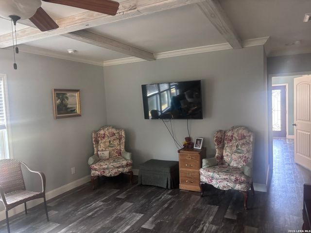 761 Baker, Seguin, TX 78155