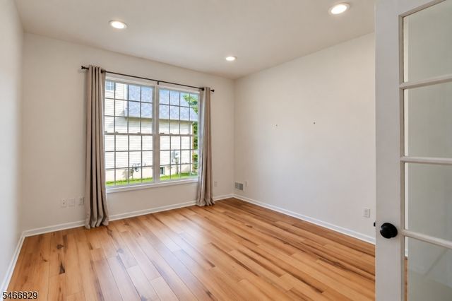 9 Schindler Way, Livingston Twp., NJ 07039