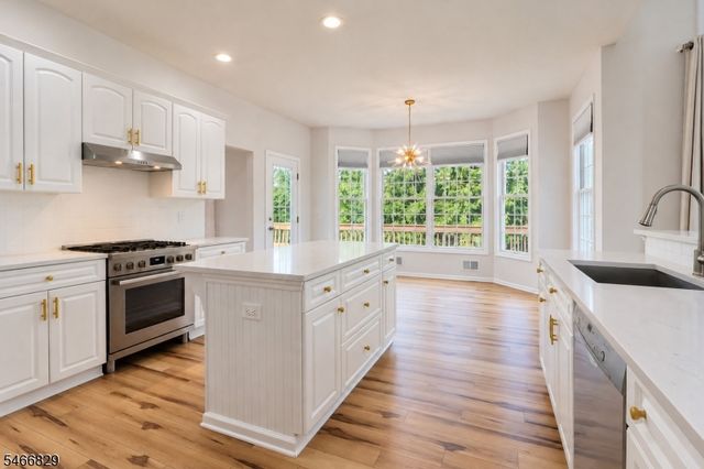 9 Schindler Way, Livingston Twp., NJ 07039