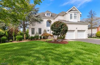 9 Schindler Way, Livingston Twp., NJ 07039