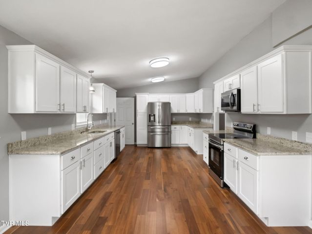 121 Northeast Hill Drive, Abingdon, VA 24210