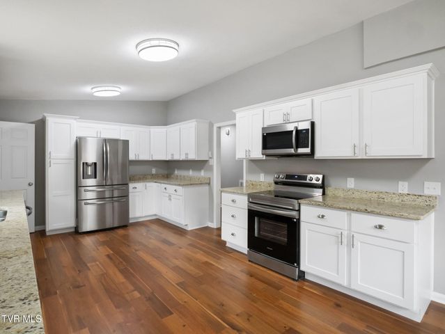 121 Northeast Hill Drive, Abingdon, VA 24210