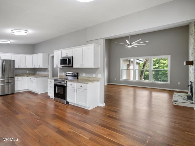 121 Northeast Hill Drive, Abingdon, VA 24210