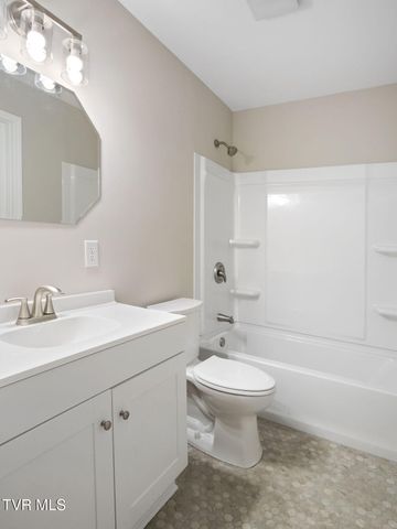 121 Northeast Hill Drive, Abingdon, VA 24210