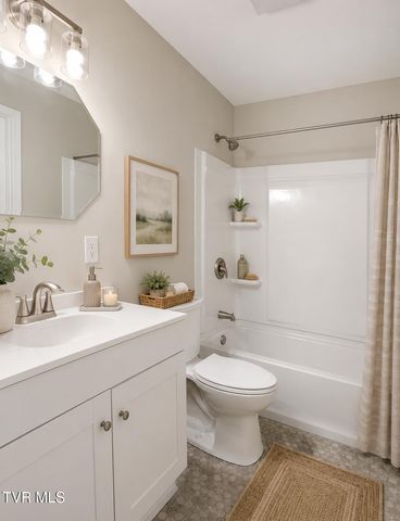 121 Northeast Hill Drive, Abingdon, VA 24210