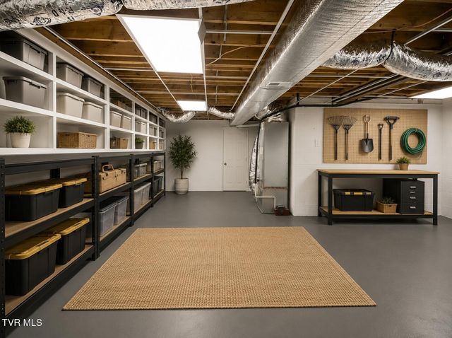121 Northeast Hill Drive, Abingdon, VA 24210