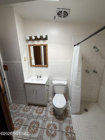 911 W Estrada, Tucson, AZ 85745