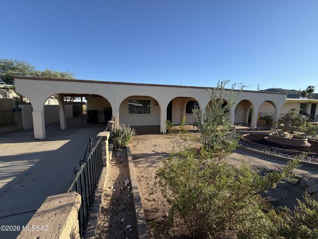 911 W Estrada, Tucson, AZ 85745