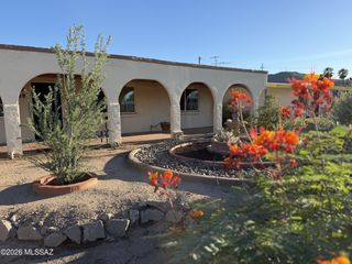 911 W Estrada, Tucson, AZ 85745
