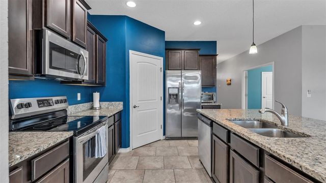 2772 CANYON CREST DRIVE, Lakeland, FL 33811