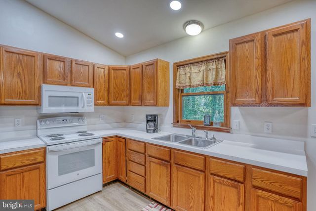 979 BARNEY JENKINS RD, Felton, DE 19943