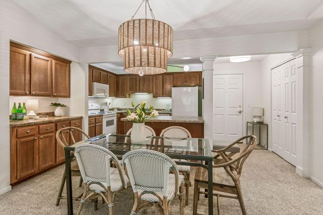 1350 Douglas Drive N 309, Golden Valley, MN 55422