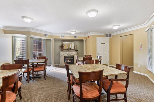 1350 Douglas Drive N 309, Golden Valley, MN 55422