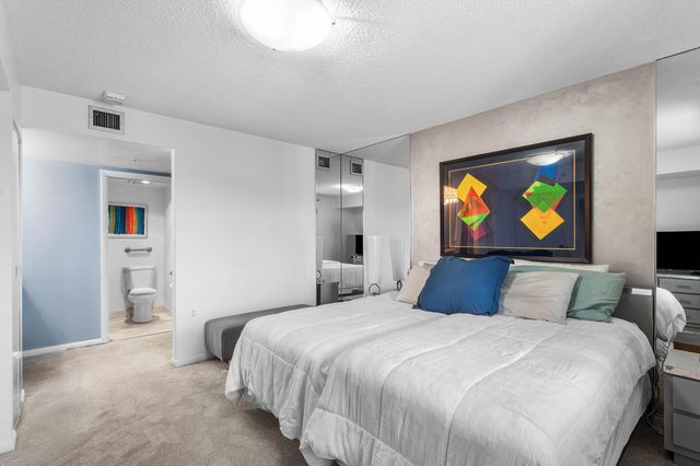1301 Seafarer Circle 403, Jupiter, FL 33477